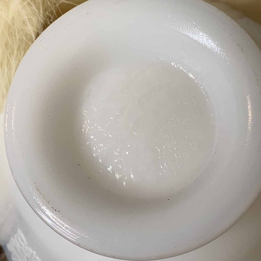 . Antique White Opaline Bowl - Opalescent Milk Glass Bowl - Picture 8 of 10